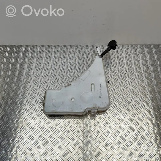 BMW 3 F30 F35 F31 Zbiornik płynu spryskiwaczy lamp 7241671