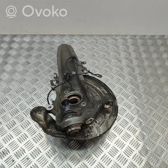 BMW 5 G30 G31 Mozzo ruota anteriore 6861797