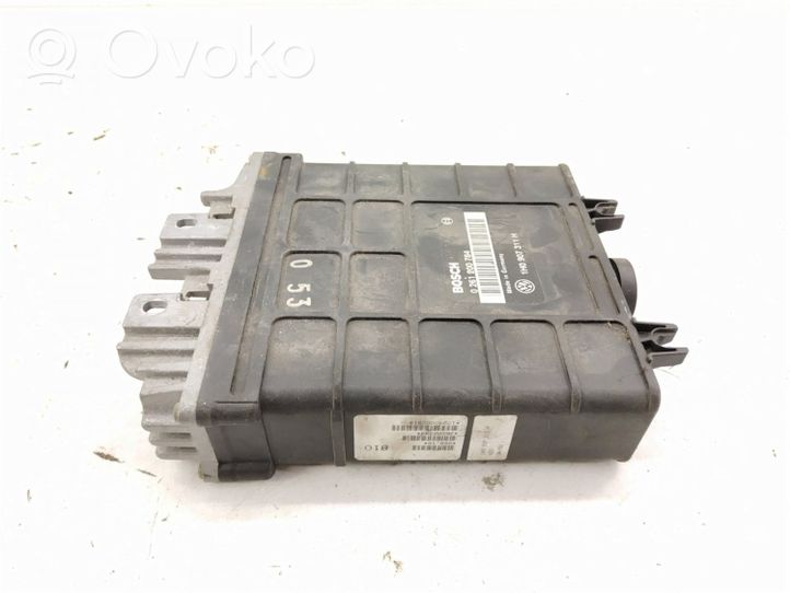 Volkswagen Golf III Calculateur moteur ECU 