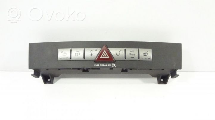 Mercedes-Benz SLK R171 Alarm switch 