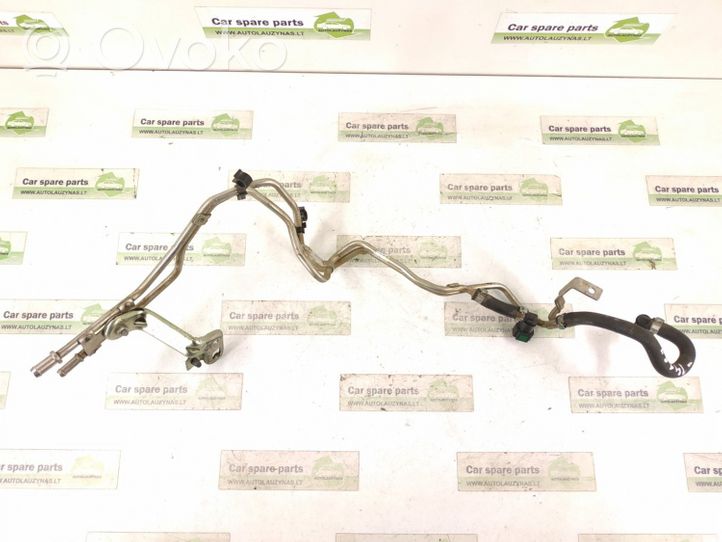 Mercedes-Benz A W176 Fuel line pipe 