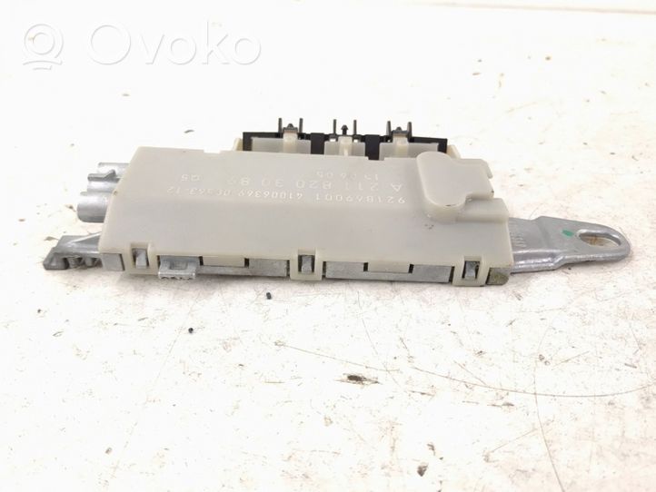 Mercedes-Benz E W211 Antenna autoradio 