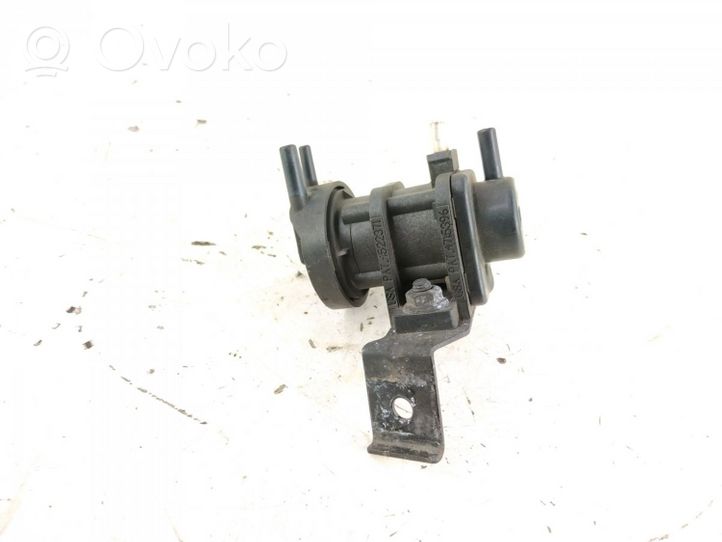 Mercedes-Benz E W210 Turbo solenoid valve 