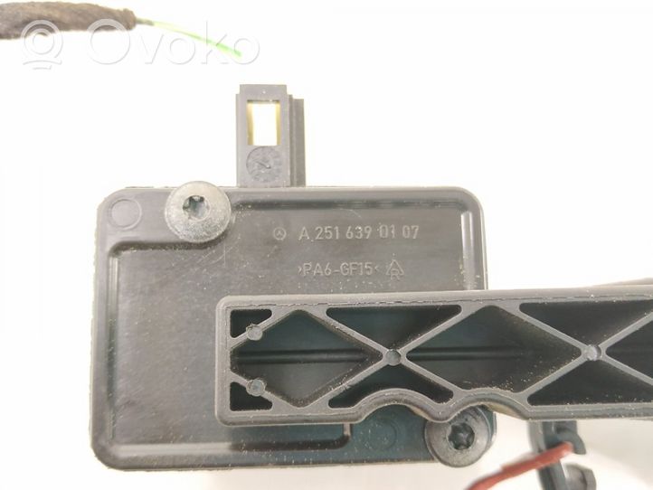 Mercedes-Benz ML W164 Fuel tank cap lock 