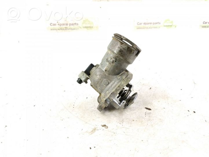 Mercedes-Benz E C207 W207 Boîtier de thermostat / thermostat 