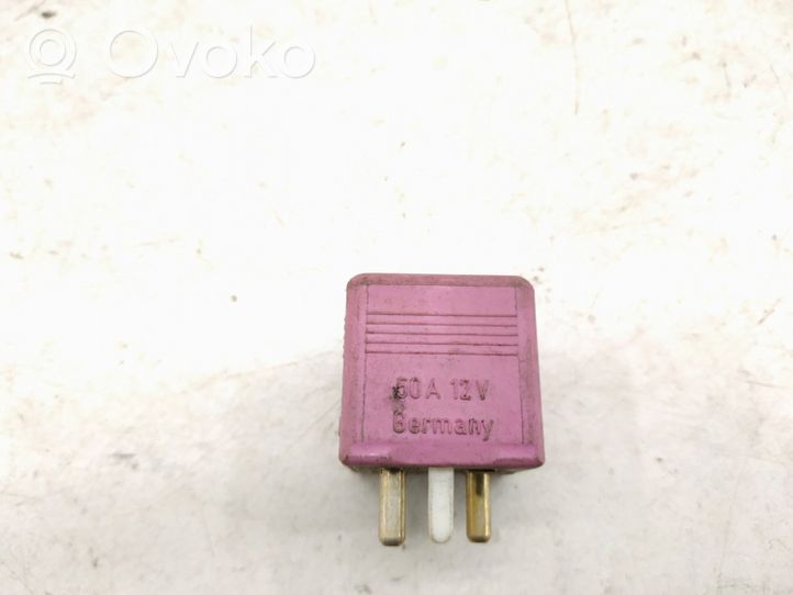 Mercedes-Benz C W202 Cruise control relay 