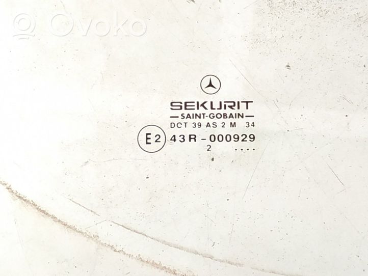 Mercedes-Benz Vaneo W414 Etuoven ikkunalasi, neliovinen malli 4147250110