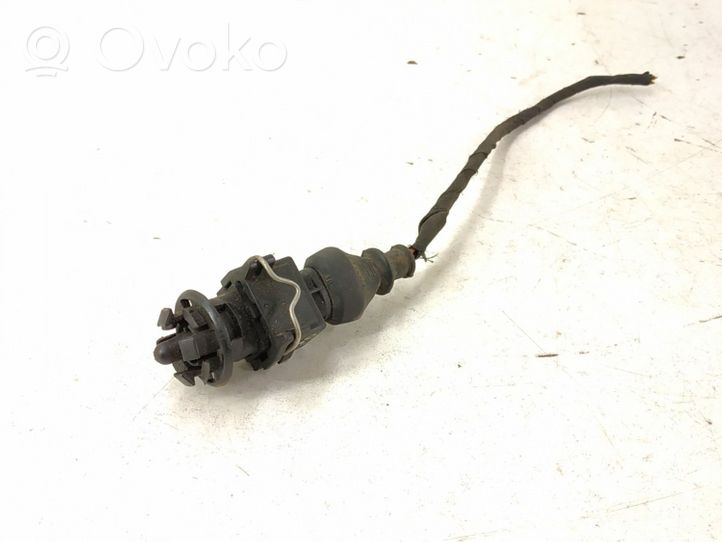 Mercedes-Benz E W210 Sonde température extérieure A0005458583