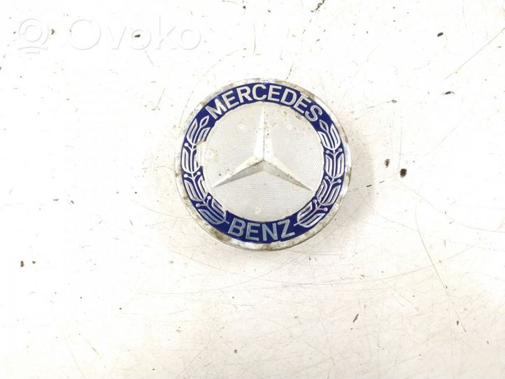 Mercedes-Benz E W211 Borchia ruota non originale 1714000025