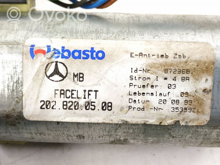 Mercedes-Benz E W210 Motore/attuatore 2028200508