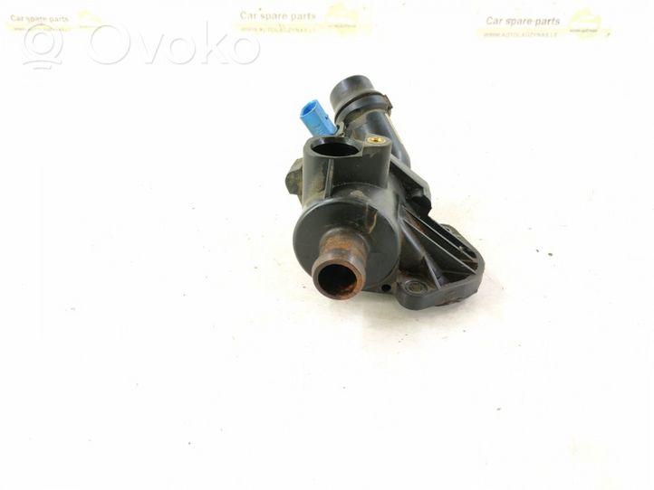 Audi A4 S4 B6 8E 8H Termostat / Obudowa termostatu DALISID3383