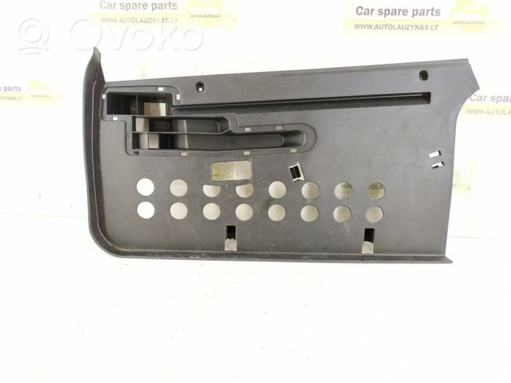 Mercedes-Benz A W169 Panelės apdailos skydas (apatinis) 