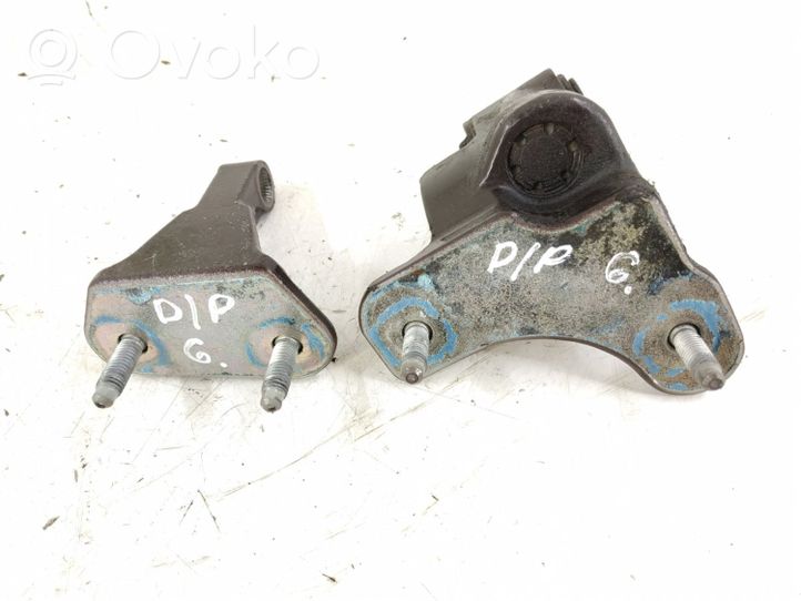 Mercedes-Benz GLK (X204) Rear door lower hinge 