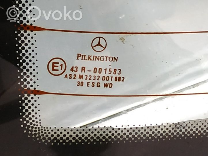 Mercedes-Benz SLK R170 Pare-brise vitre arrière 