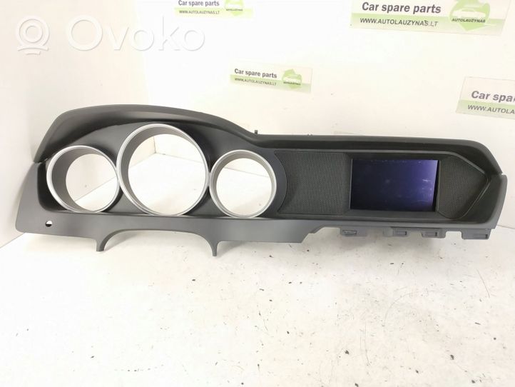 Mercedes-Benz C W204 Panel / Radioodtwarzacz CD/DVD/GPS 