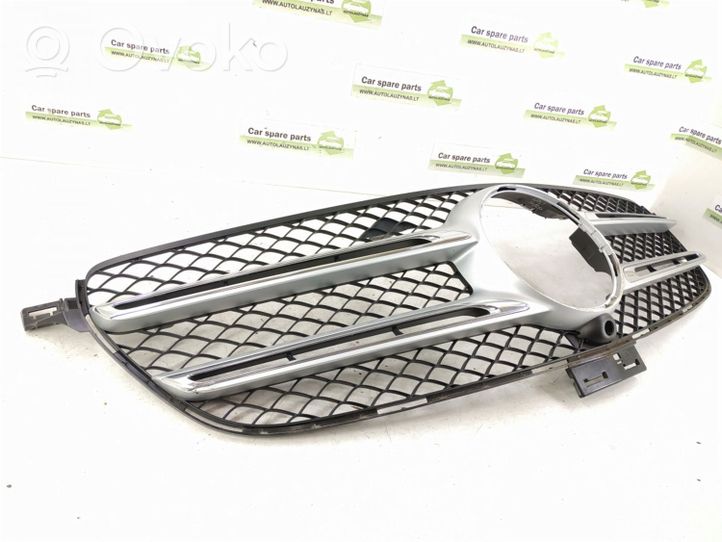 Mercedes-Benz GL X166 Grille de calandre avant 