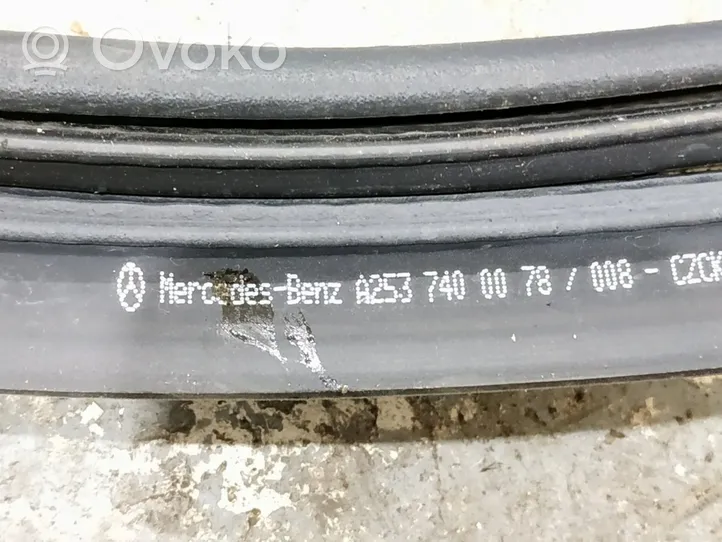 Mercedes-Benz GLC X253 C253 Guarnizione in gomma del bagagliaio (carrozzeria) 