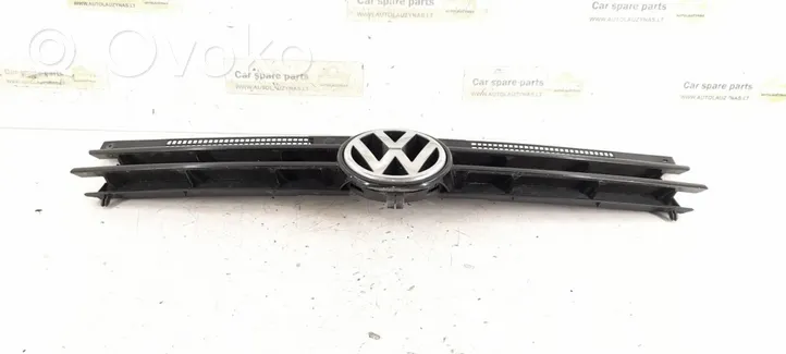 Volkswagen Golf IV Etusäleikkö 
