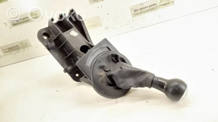 Citroen C4 I Gear selector/shifter (interior) 