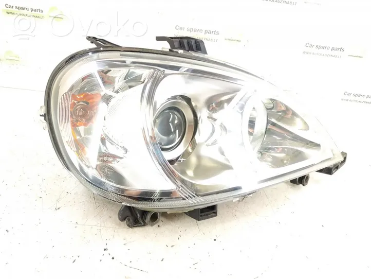 Mercedes-Benz ML W163 Lampa przednia 