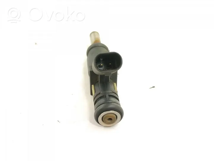 Mercedes-Benz E W211 Fuel injector 