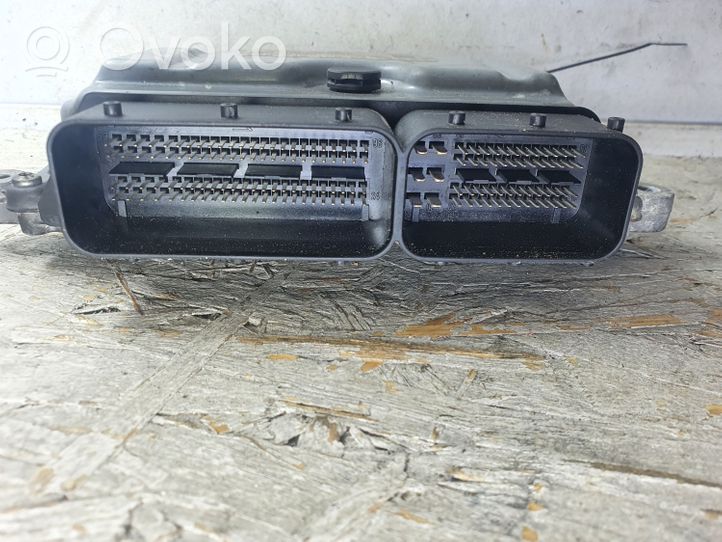 Mercedes-Benz A W169 Sterownik / Moduł ECU 0281012956