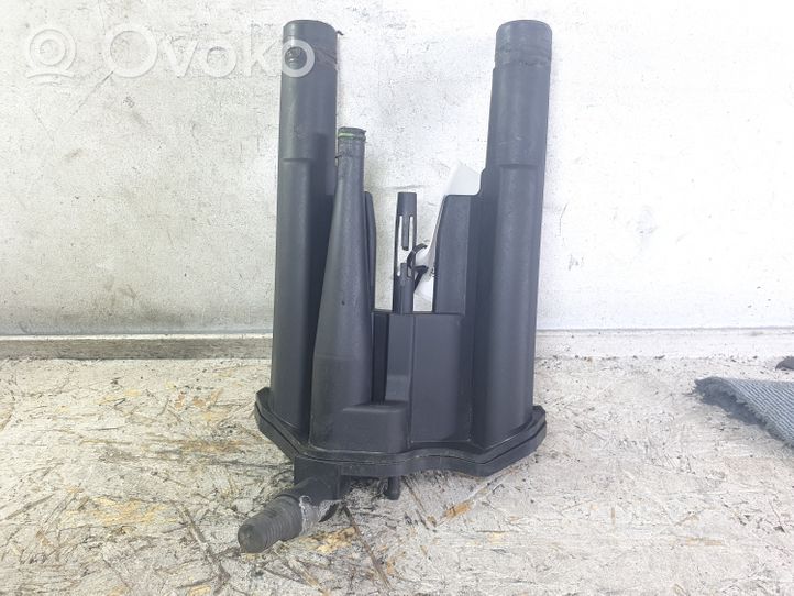 Land Rover Discovery 4 - LR4 Sfiato/tubo di sfiato/tubo flessibile 9X2Q6A785