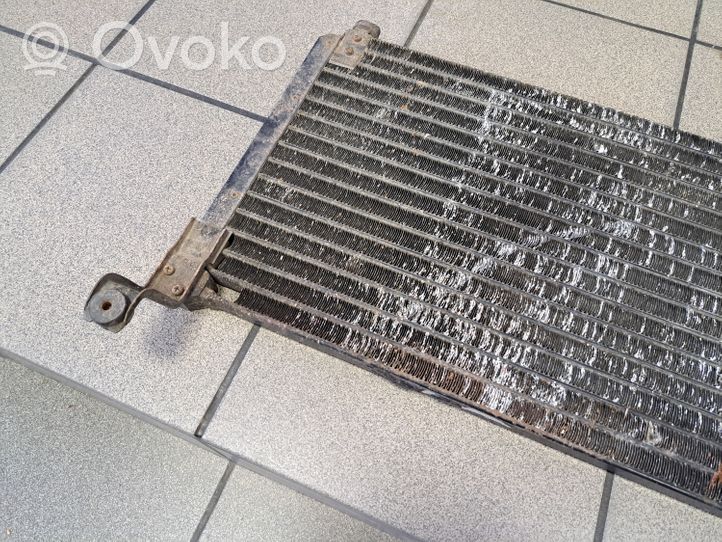 Nissan Bluebird Radiateur condenseur de climatisation 9210001E00