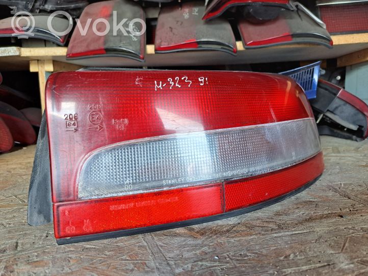 Mazda 323 Lampa tylna 0431386R