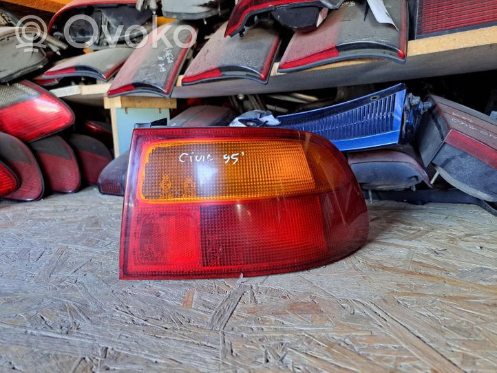 Honda Civic Rear/tail lights 0431120