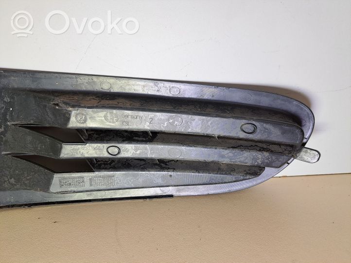 Volkswagen Golf VI Grille antibrouillard avant 5K0853666A