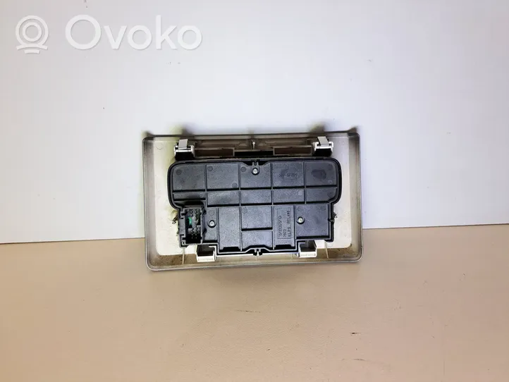 Volvo V70 Pääyksikkö multimedian ohjaus 39872024