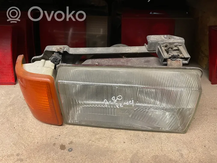 Audi 80 90 B2 Lampa przednia 1305621025