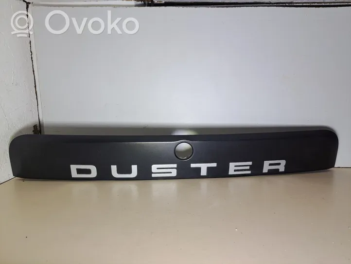 Dacia Duster Takaluukun rekisterikilven valon palkki 848100019