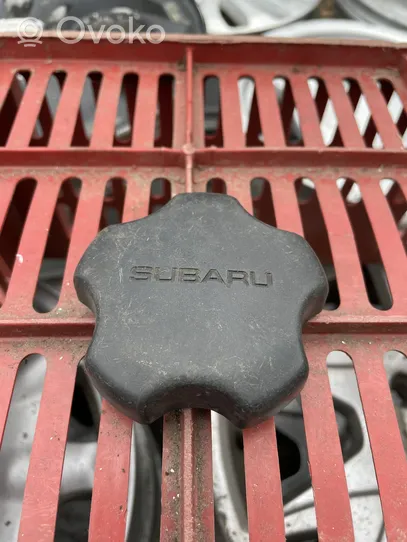 Subaru Legacy Enjoliveur d’origine 