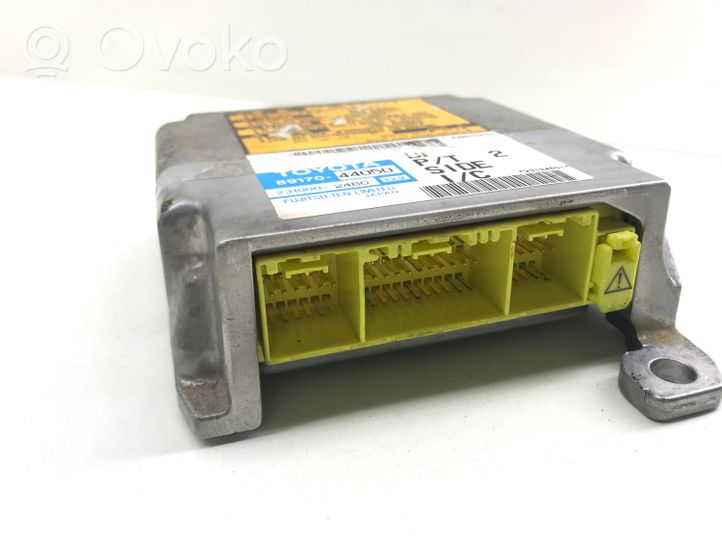 Toyota Avensis Verso Oro pagalvių valdymo blokas 8917044050