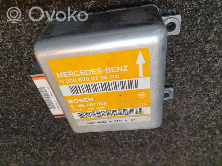 Mercedes-Benz E W210 Oro pagalvių valdymo blokas 0008209726