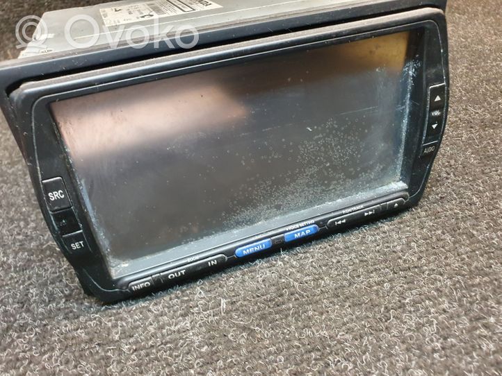 Honda CR-V Panel / Radioodtwarzacz CD/DVD/GPS 08A402M6400