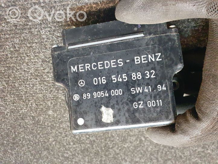 Mercedes-Benz E W210 Przekaźnik / Modul układu ogrzewania wstępnego 0165458832