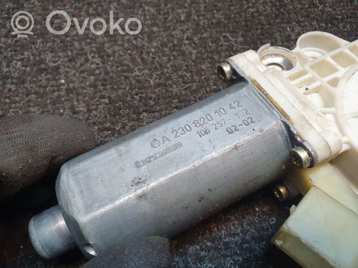 Mercedes-Benz CLK A208 C208 Moteur de lève-vitre de porte avant 0130821921