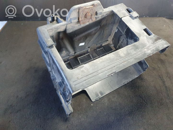 Volkswagen Polo Battery box tray 6Q0915331D