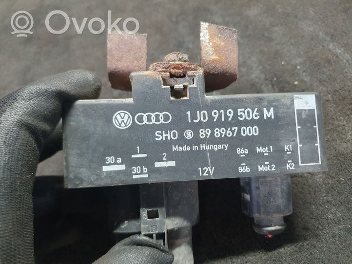 Volkswagen Polo Hehkutulpan esikuumennuksen rele 1J0919506M