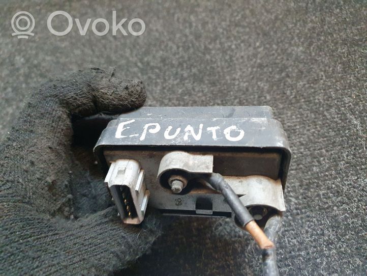 Fiat Punto (188) Przekaźnik / Modul układu ogrzewania wstępnego A131