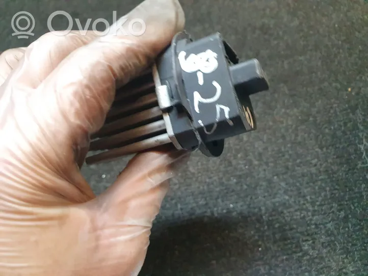 Citroen C4 I Picasso Lämpöpuhaltimen moottorin vastus F884028A