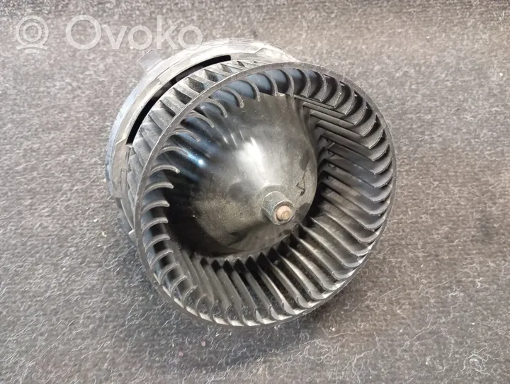 Ford Mondeo MK I Ventola riscaldamento/ventilatore abitacolo 93BW18515AB