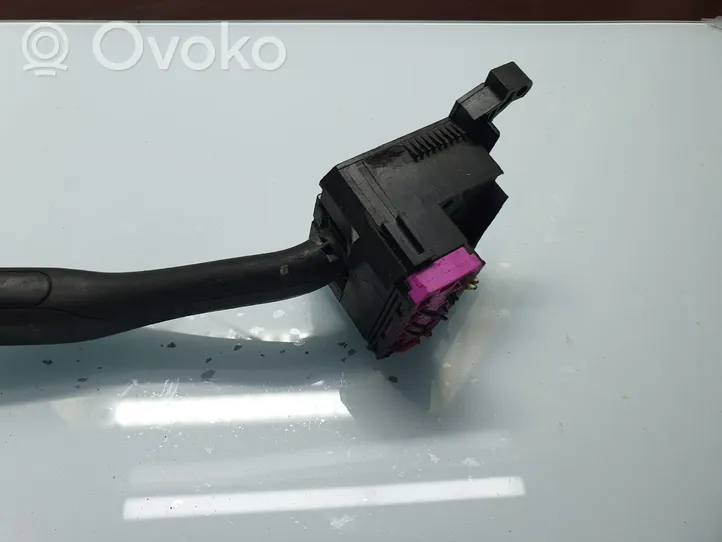 Volkswagen New Beetle Indicator stalk 8L0953513G