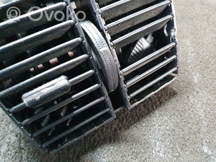 Opel Zafira B Grille d'aération arrière 13144753