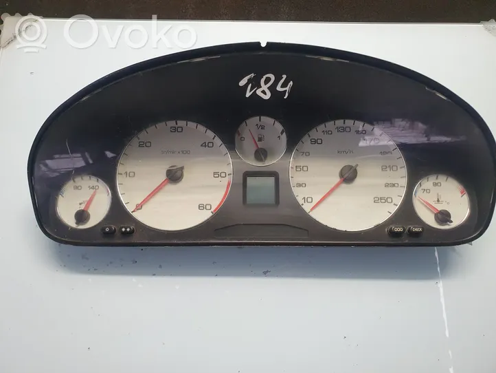 Peugeot 607 Compteur de vitesse tableau de bord 