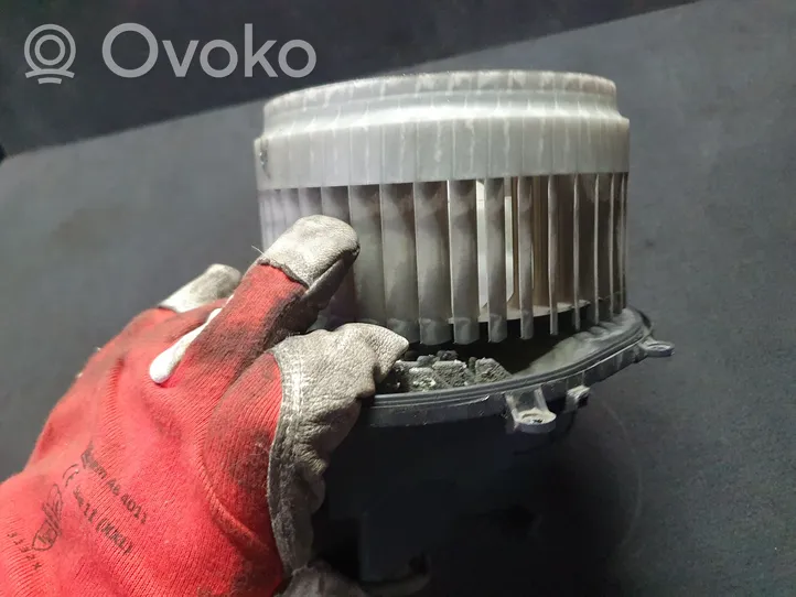 Volvo V70 Heater fan/blower 28417