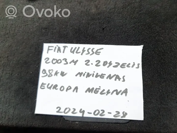 Fiat Ulysse Dysze / Kratki środkowego nawiewu deski rozdzielczej 8146